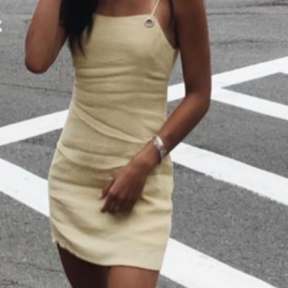 URBAN OUTFITTERS yellow dress